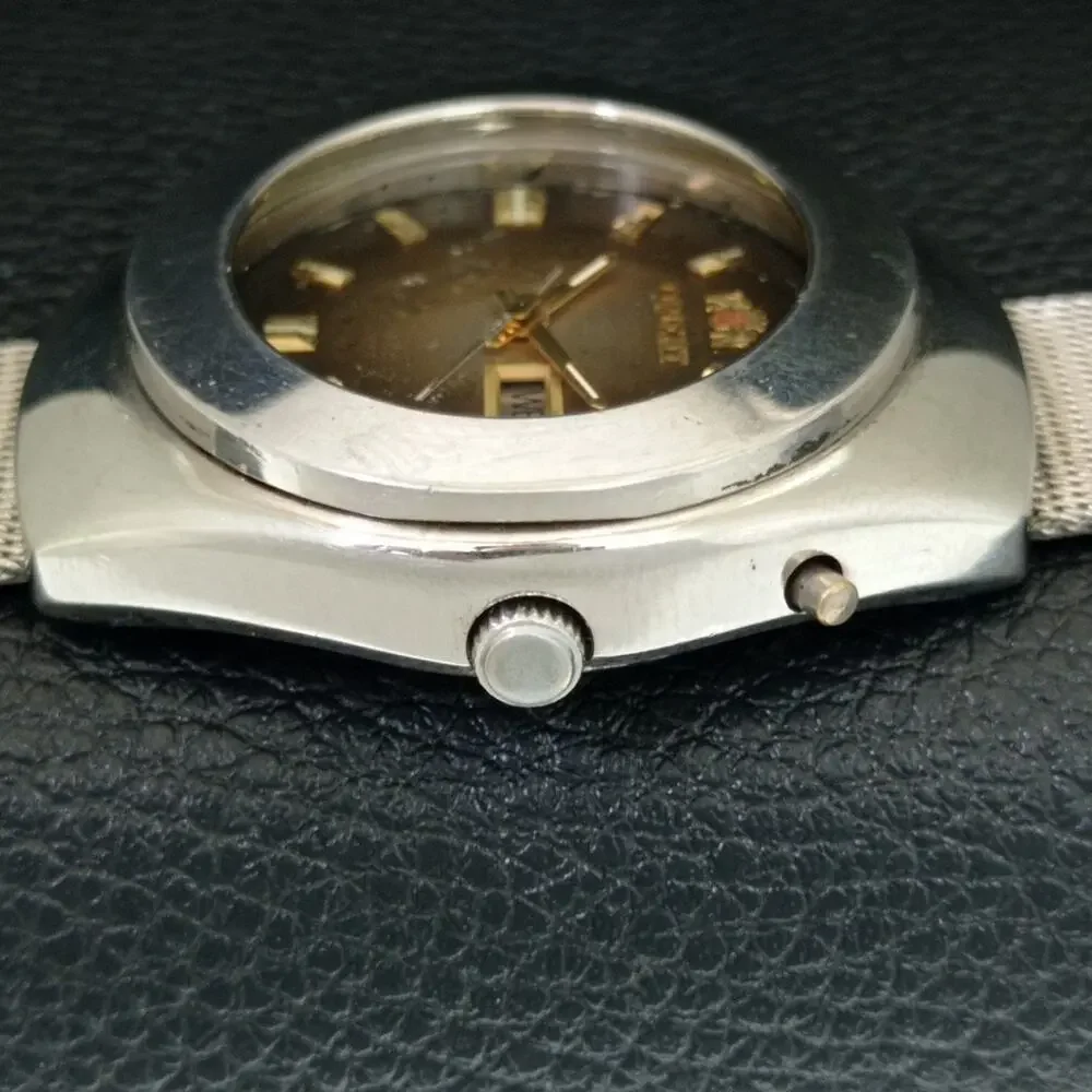 Vintage 1979 Orient Automatic Mens Silver Watch W/daydate & Gold accents - Picture 5 of 10